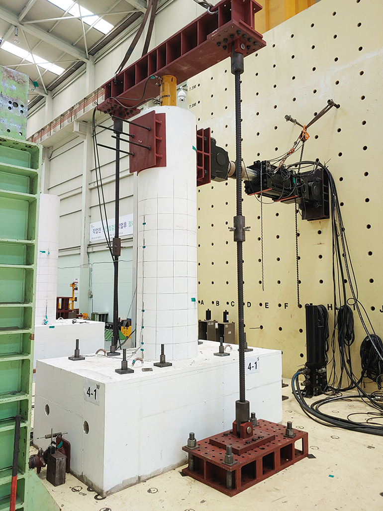 Hyundai E&C develops Precast Concrete Bridge Piers, accelerating smart construction. Hyundai E&C develops Precast Concrete Bridge Piers, accelerating smart construction.